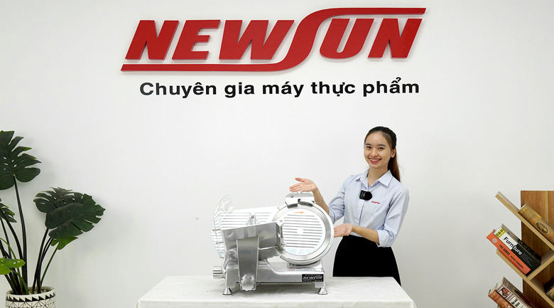 Hình ảnh thực tế máy thái thịt chín NEWSUN